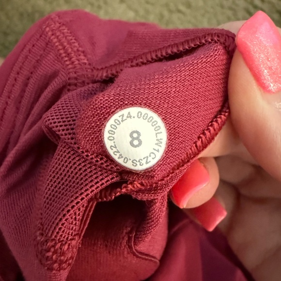 Lululemon Invigorate/Wunder Train PomegranateTank, Size 8 - Picture 4 of 4